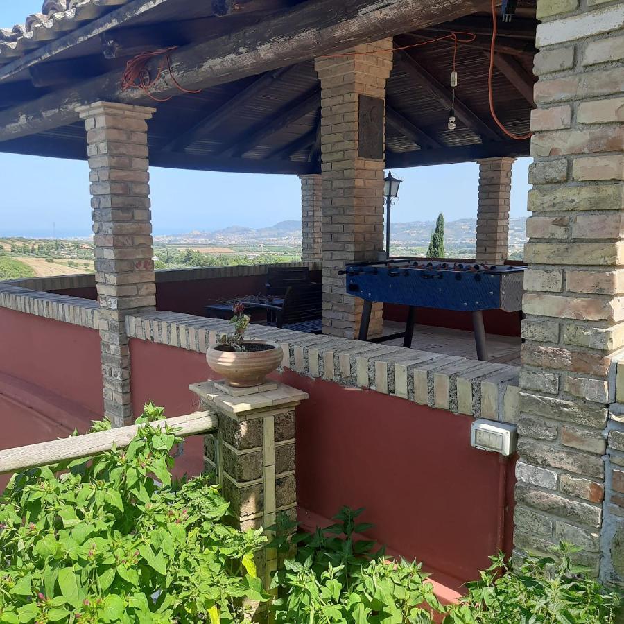 Villa Casalustro Città Sant'Angelo Esterno foto